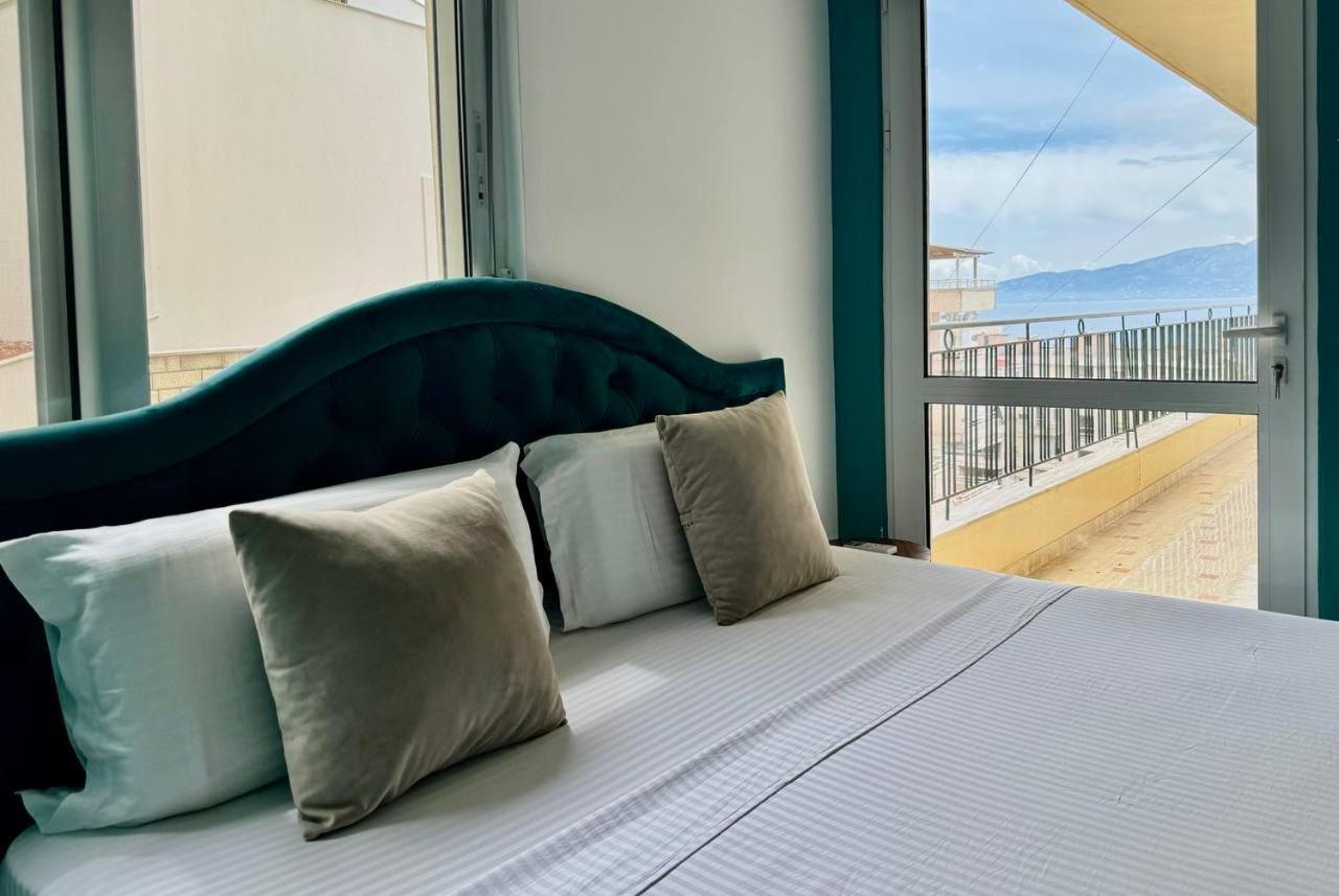 Colorful Sea View Apartment Sarandë 外观 照片
